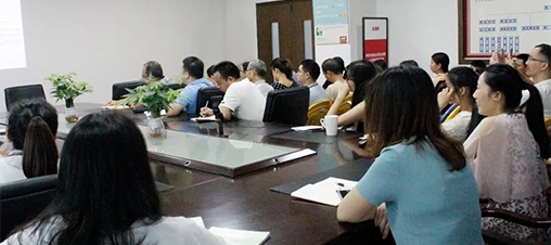 认同企业文化，与企业共荣辱